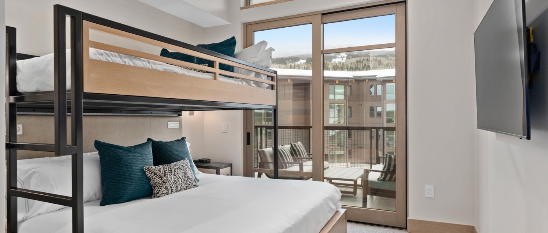 Viceroy Cirque 659 23